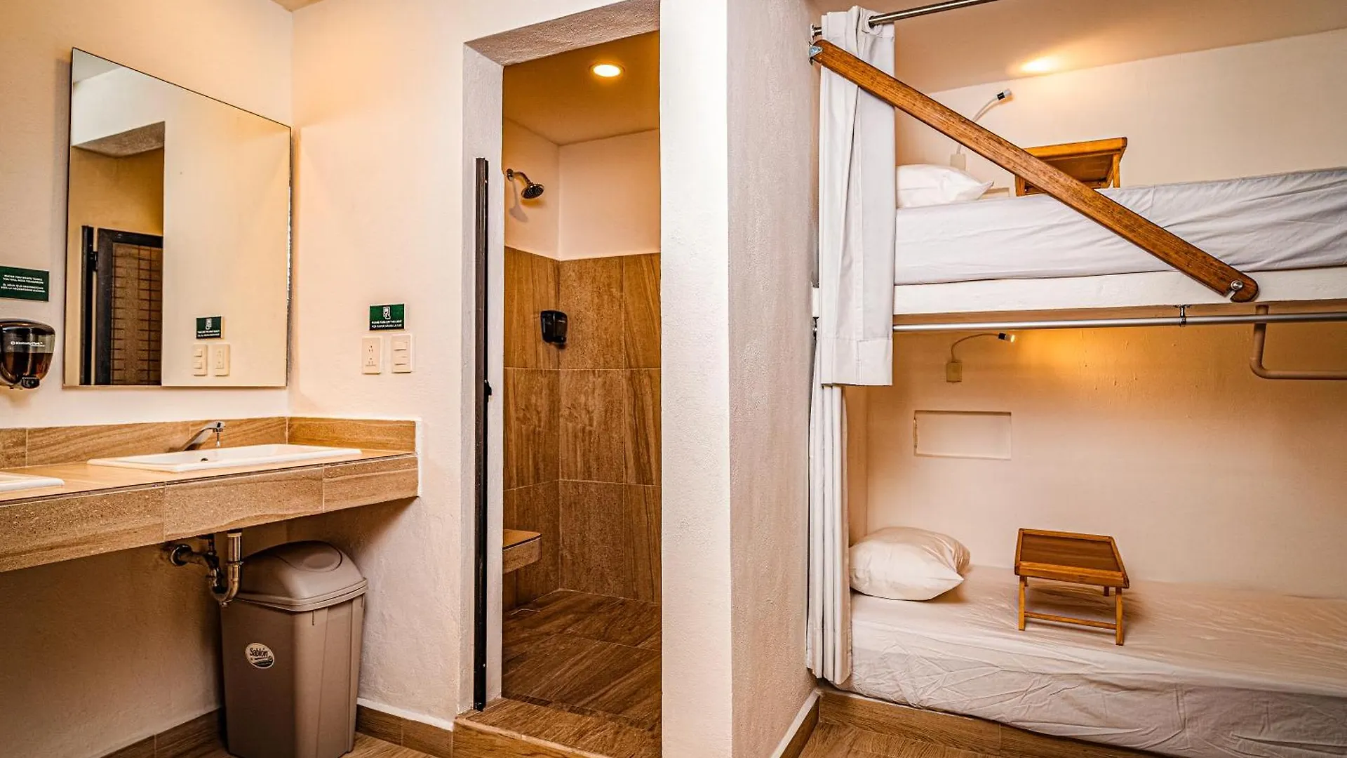 קנקון Digital Nomads Hotel & Coliving אכסניה